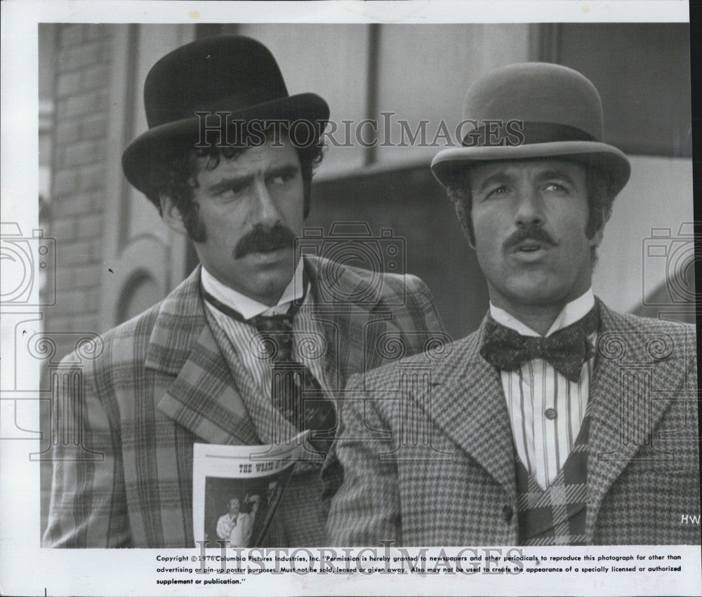 1977 Press Photo Actor James Caan and Elliot Gould are couple vaudeville hoofers - Historic Images