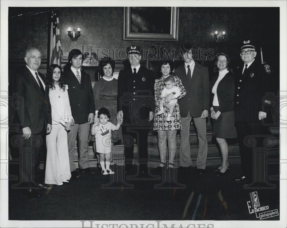 1973 Press Photo Cambridge Police Capt. Lawrence J. Brutts and family - Historic Images