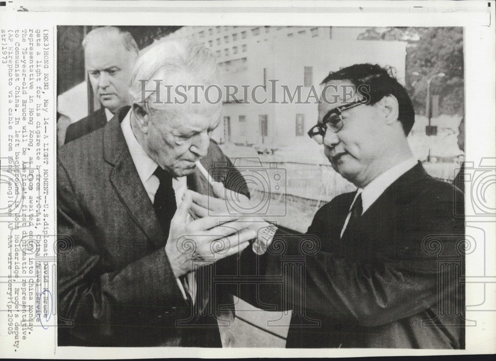 1973 Press Photo US Diplomat David H. Bruce with Y C Lai, China Travel Service - Historic Images