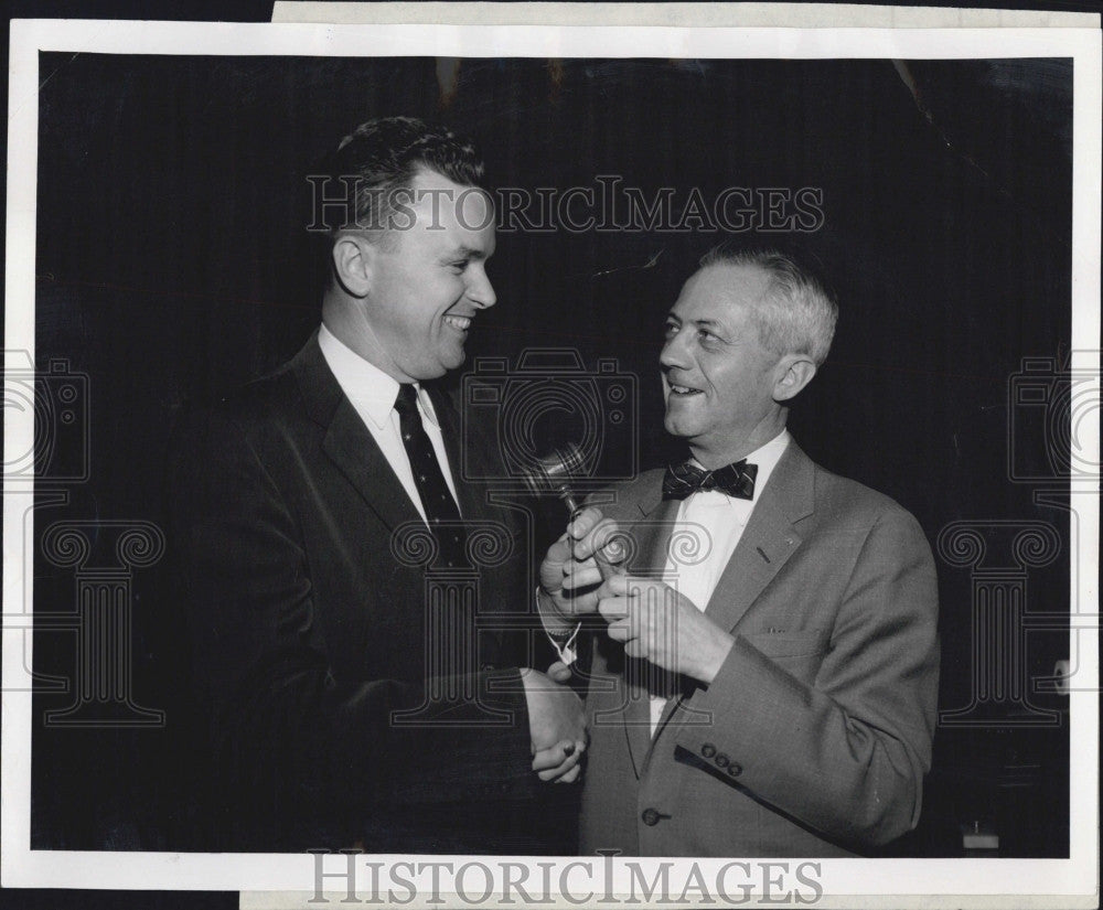 1958 Press Photo Gavel Banking President Frederick Grant Boston - Historic Images