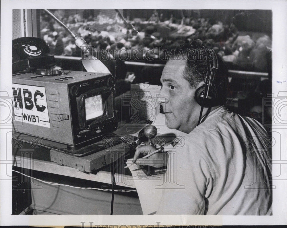 1950 Press Photo Ben Grauer best paid reporter announcer in Radio business - Historic Images