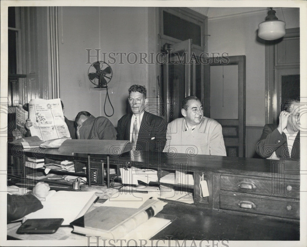 1948 Press Photo Captured jewwl thieves, A Ostrov,R Lussa,W Ostrov,W Burlwey - Historic Images