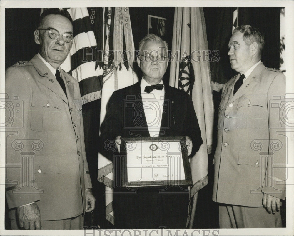 1960 Press Photo George Hines 15 years service Special Representatives MA in DC - Historic Images