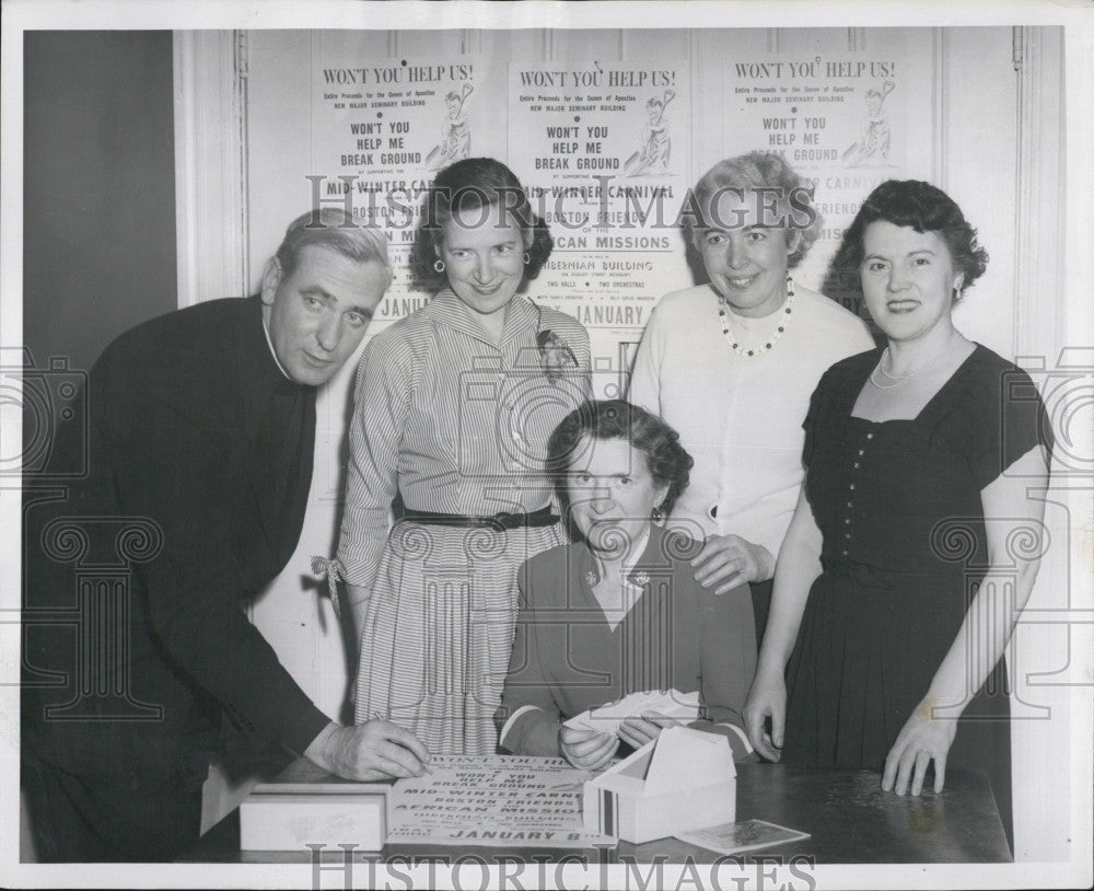 1954 Press Photo Kid Winter Carnival To Take Place At Hibernian Building - Historic Images