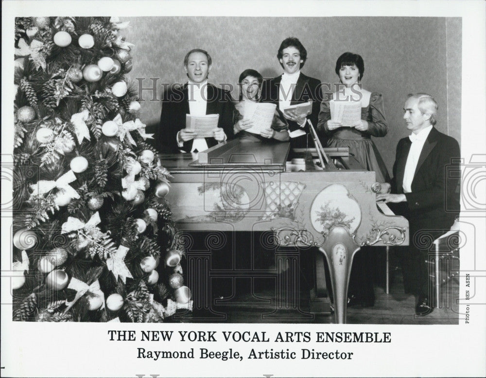 Press Photo Musicians The New York Vocal Arts Ensemble wit Raymond Beegle, - Historic Images