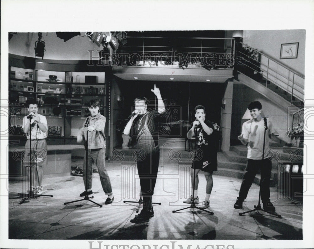 Press Photo Musical Group New Kids on the Block Joe McIntyre Jon Knight - Historic Images