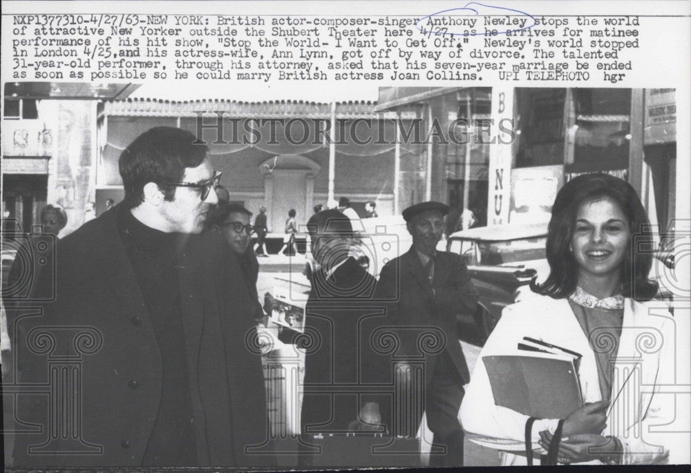 1963 Press Photo British Actor Composer Singer Anthony Newley - Historic Images