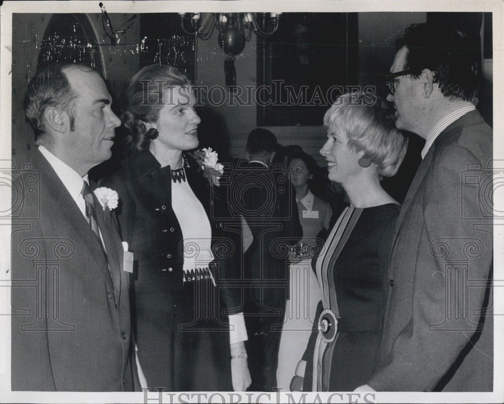 1973 Press Photo Barbara Newell President Politician - Historic Images