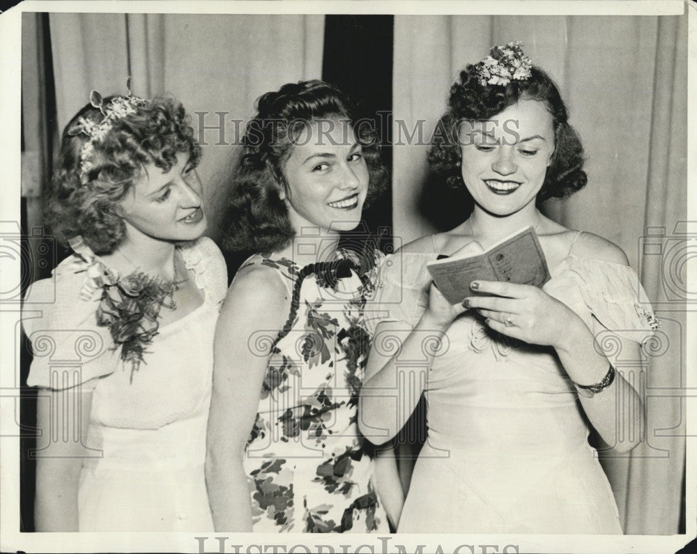 1938 Press Photo Grace Wood, Mabel Noble, C. Nevulis &quot;When A Cabot Meets Kelly&quot; - Historic Images