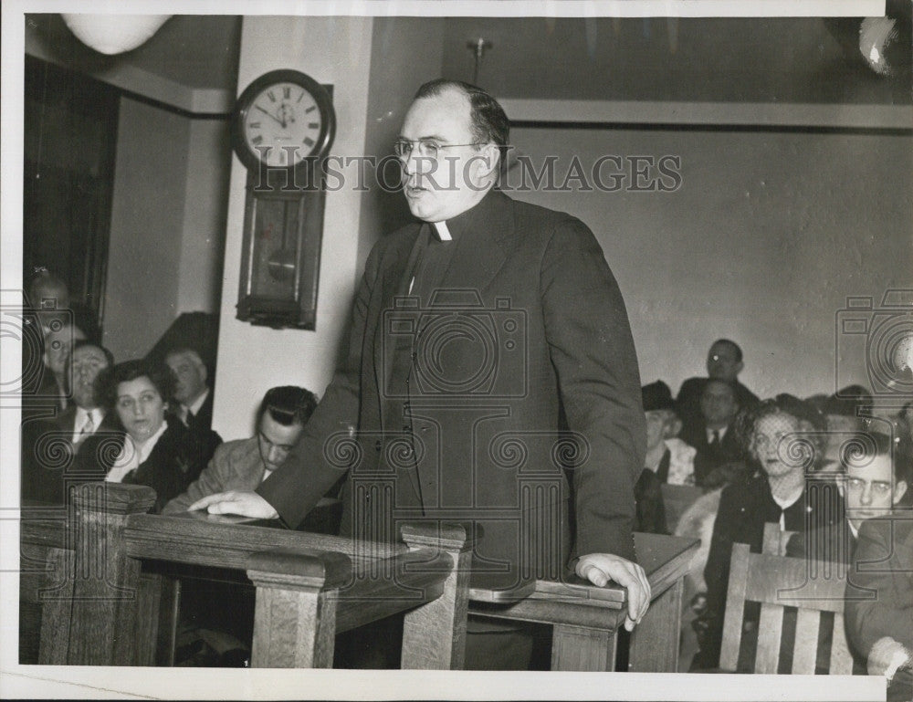 1946 Press Photo Rev. Edmund Buckley of St. Joseph&#39;s Church - Historic Images