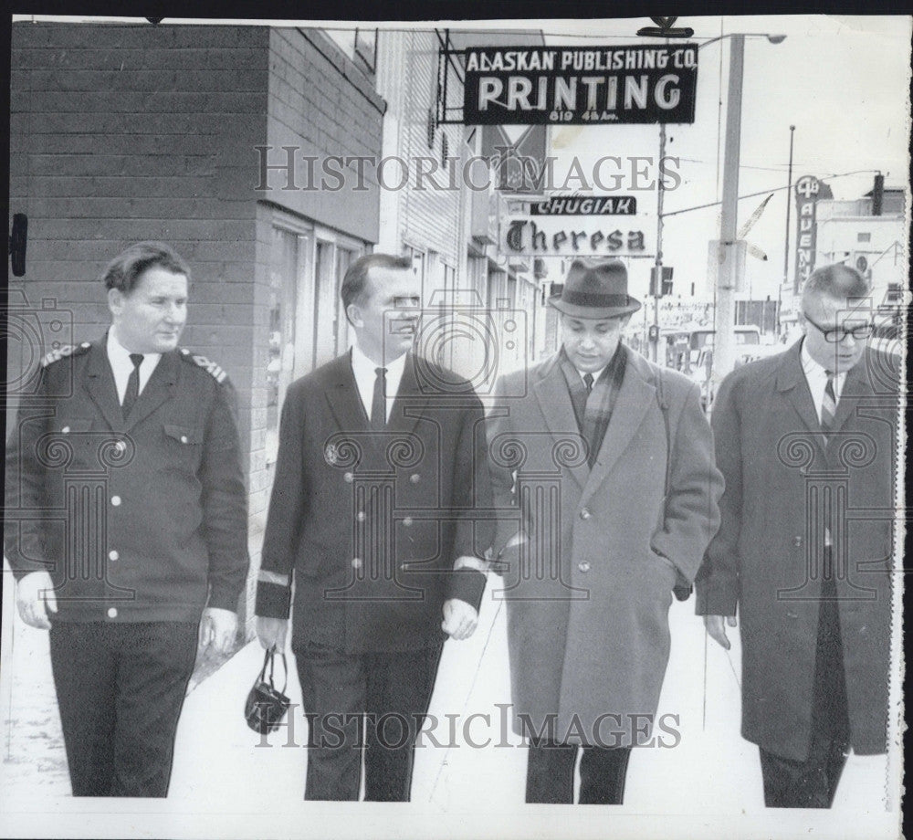 1967 Press Photo Attorneys Of James R. Hoffa Leaving The Court House - Historic Images
