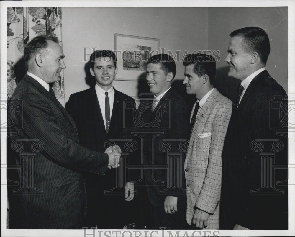 1962 Press Photo Wentworth Institute President H. Russell Beatty and Graduates - Historic Images