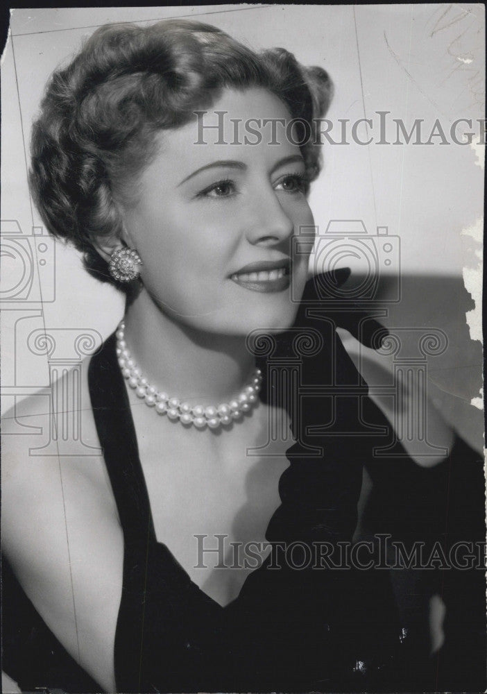 1958 Press Photo Irene Dunne Queen Victoria Actress Musician - Historic Images