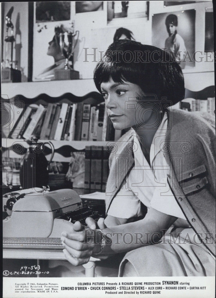 1965 Press Photo Edmond O&#39;Brien Chuck Connors Stella Stevens &quot;Synanon&quot; - Historic Images