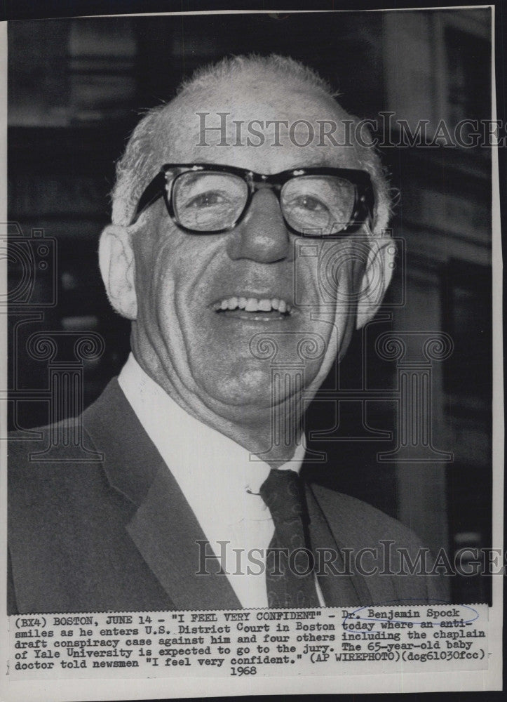 1968 Press Photo Dr. Benjamin Spock at District Court for Anti-Draft Conspiracy - Historic Images