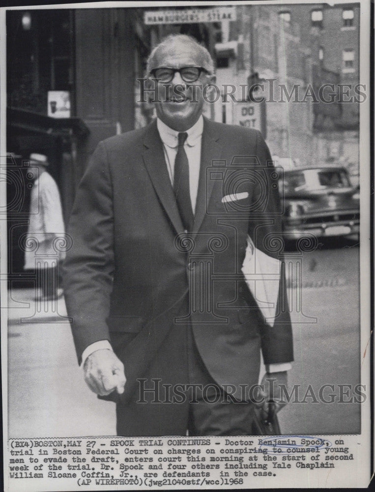 1968 Press Photo Dr Benjamin Spock on Trial For Counseling Young Men To Evade - Historic Images