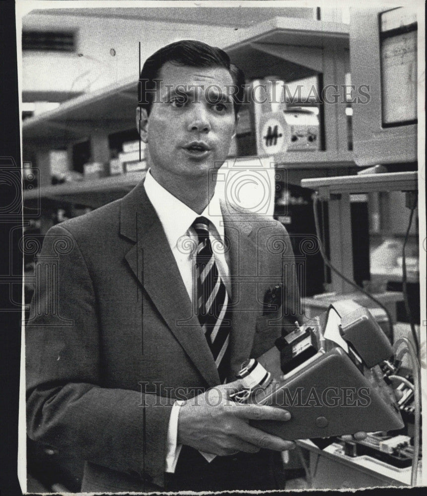 1970 Press Photo Actor Dwayne Hickman Leaves Acting After 18 Years for Business - Historic Images