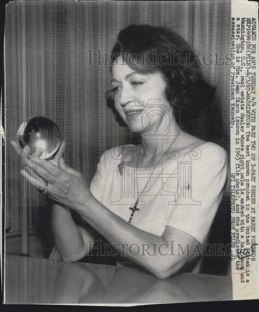 1967 Press Photo Best Known Prophet in US Mrs. Jean Dixon - Historic Images