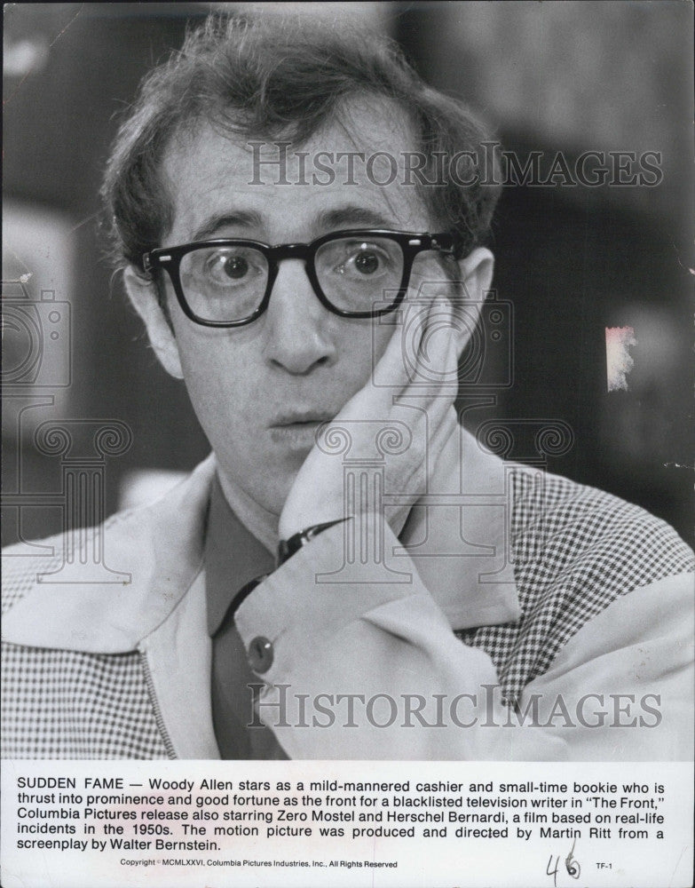 1976 Press Photo Comedian Woody Allen in &quot;The Front&quot; Film - Historic Images