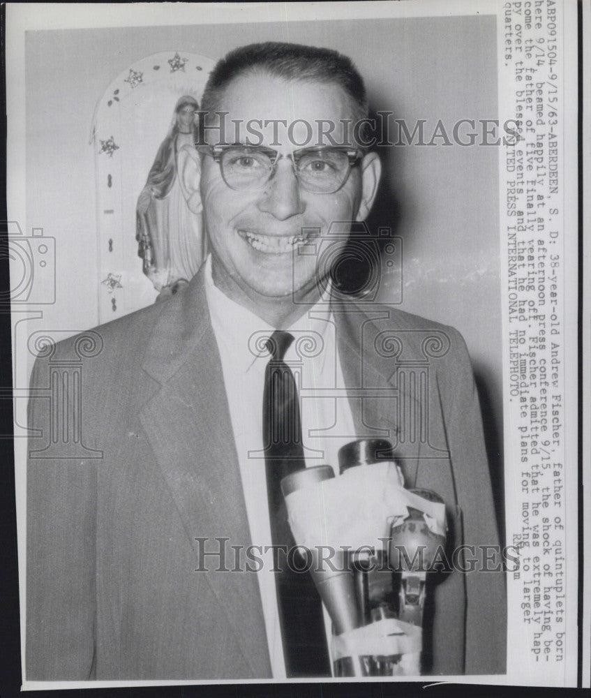 1963 Press Photo Andrew Fischer, Father of Quintuplet Babies - Historic Images