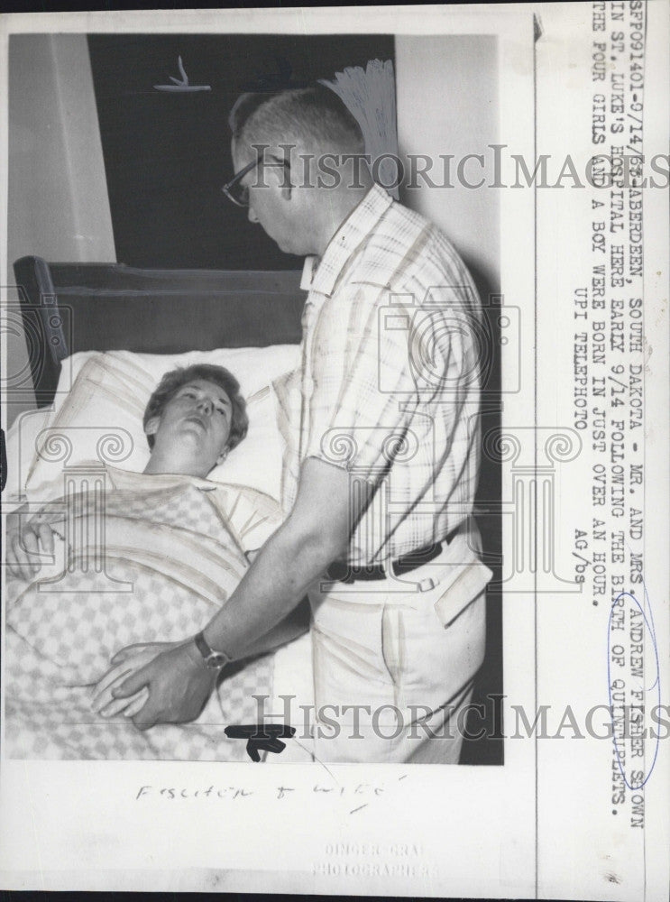 1963 Press Photo Mr and Mrs Andrew Fischer After Birth of Quintuplet Babies - Historic Images