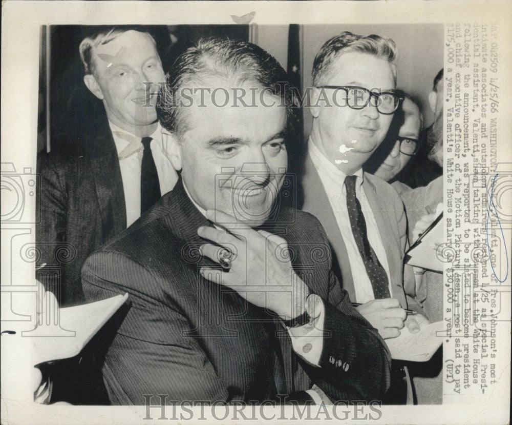 1966 Press Photo  Jack Valenti President of the Motion Picture Association - Historic Images