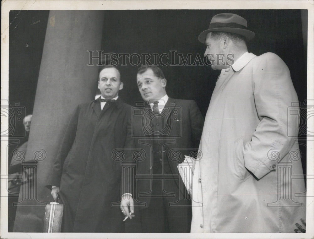 1967 Press Photo Dr. Robert Mezer, Atty. F. Lee Bailey&amp; Lt. John Donovan - Historic Images