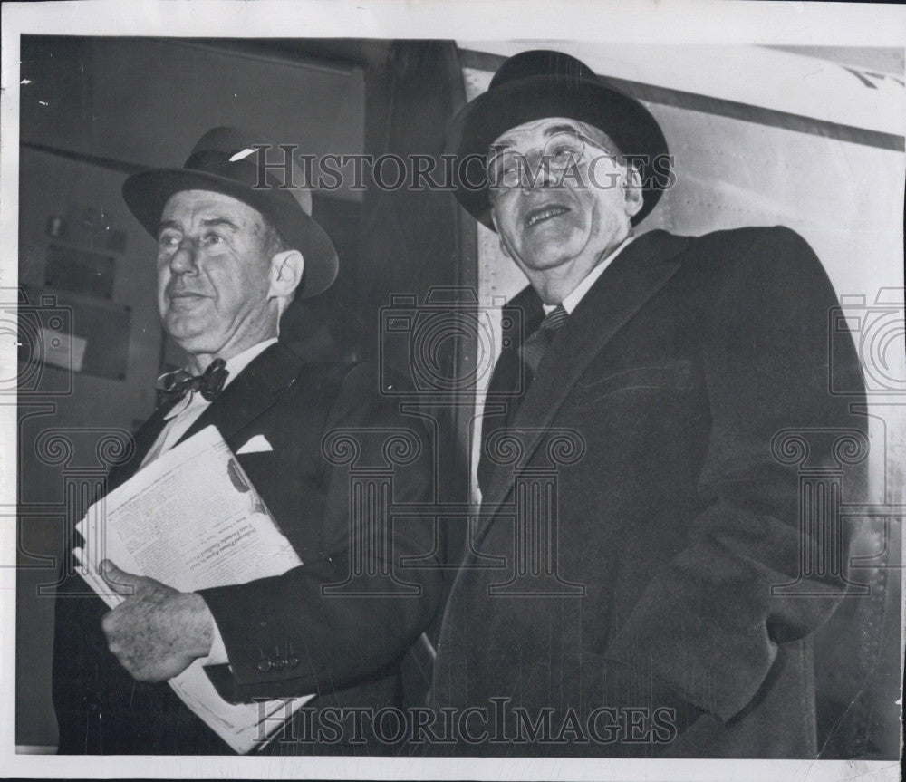 1957 Press Photo Adlai Stevenson With Secretary Of State Dulles - Historic Images