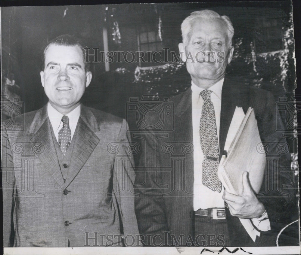 1956 Press Photo Vice Pres RM Nixon &amp; asst. Sherman Adams - Historic Images