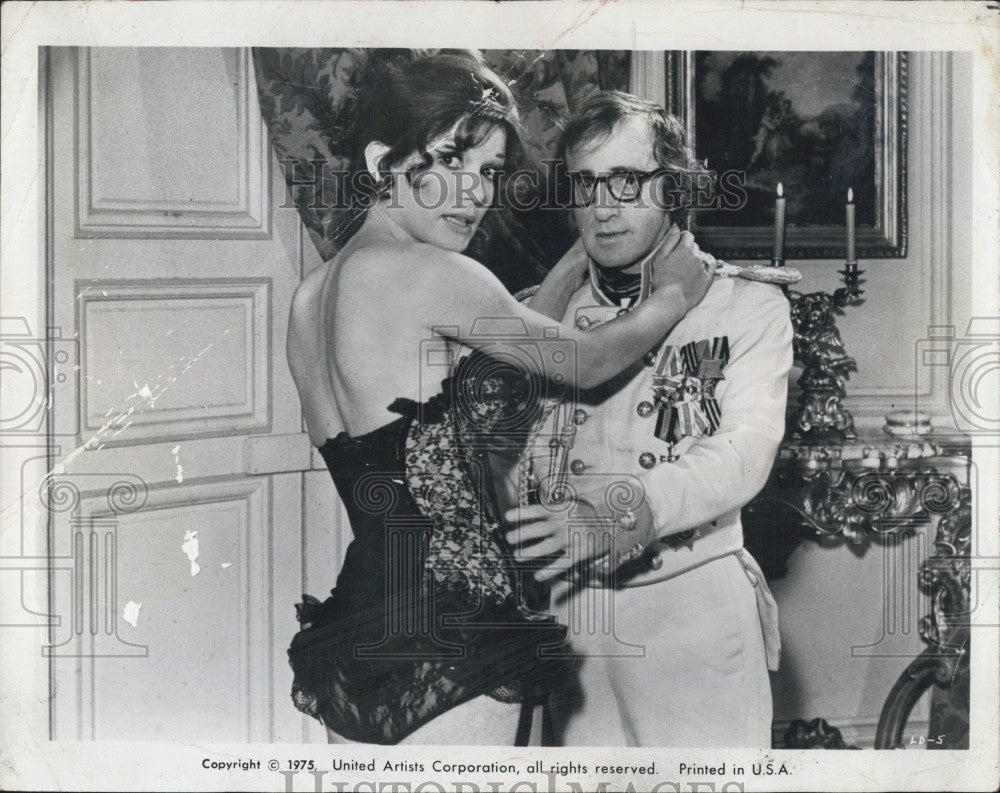 1975 Press Photo Woody Allen &amp;Olga Georges Picot in &quot;Love &amp; Death&quot; - Historic Images