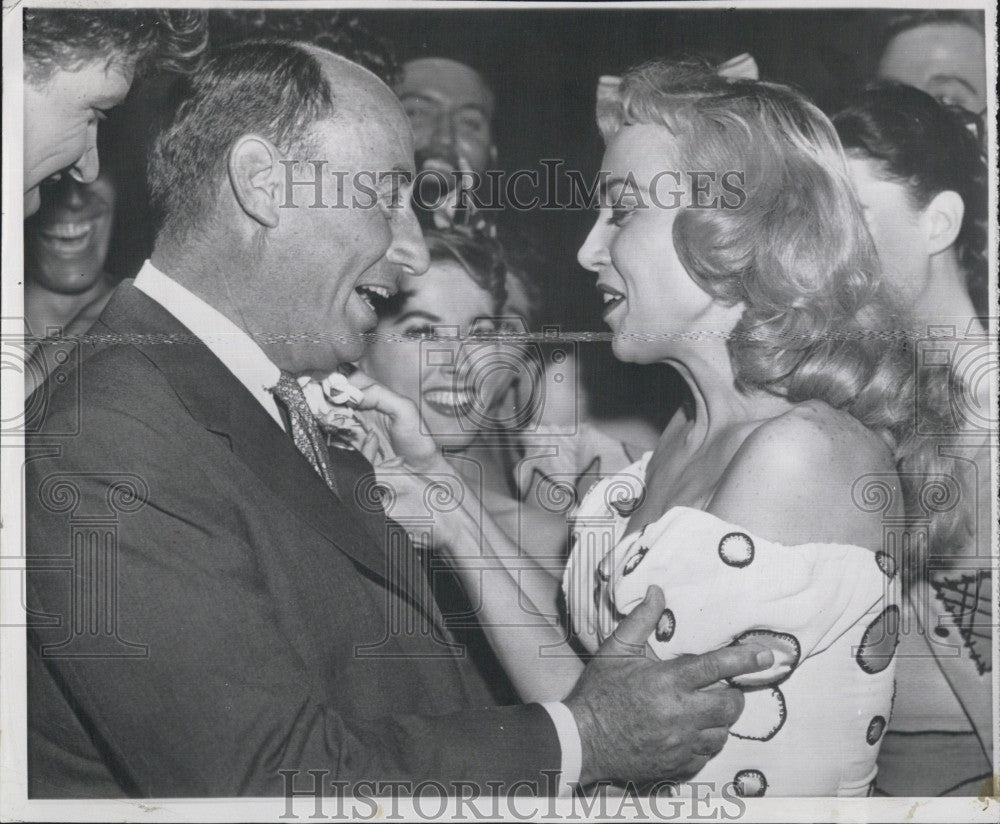 1956 Press Photo Actress Edith Adams &amp; Adlai Stevenson Democratic Pres Nominee - Historic Images