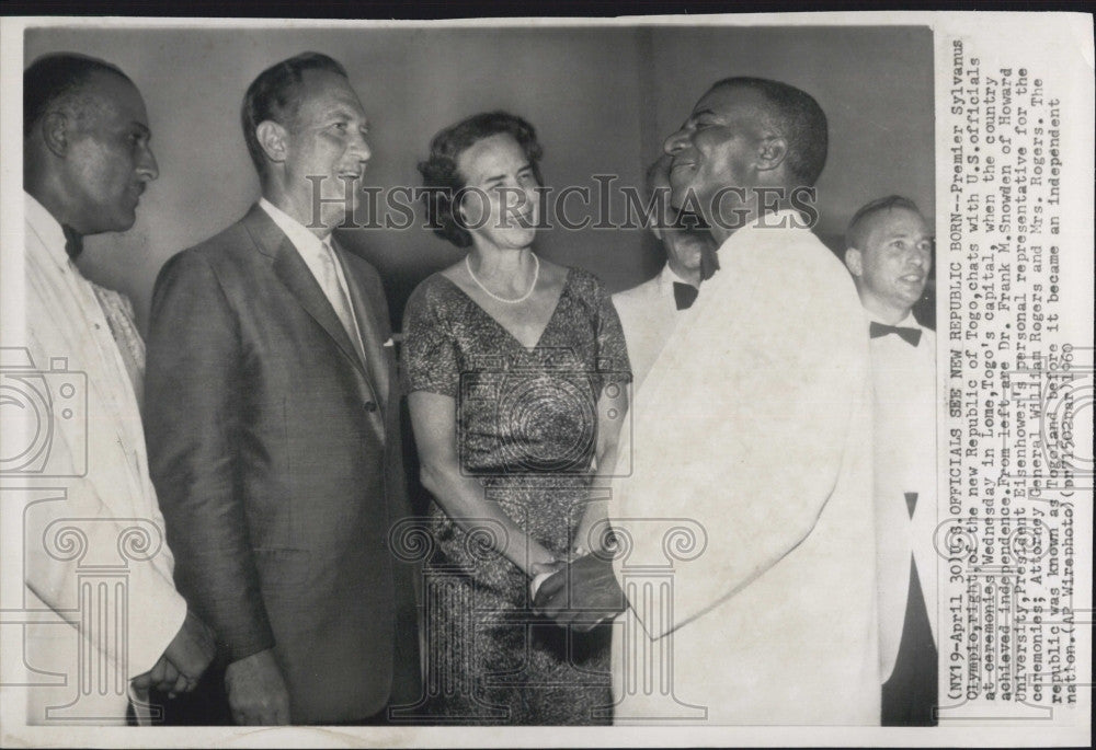 1960 Press Photo Priemier S Olympio of Togo &amp; US officials - Historic Images