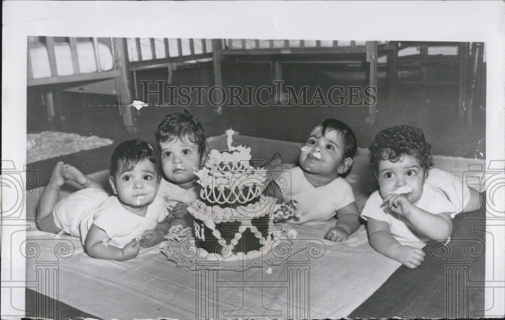 1954 Press Photo  Hijab quadruplets of Florida  1 year old - Historic Images