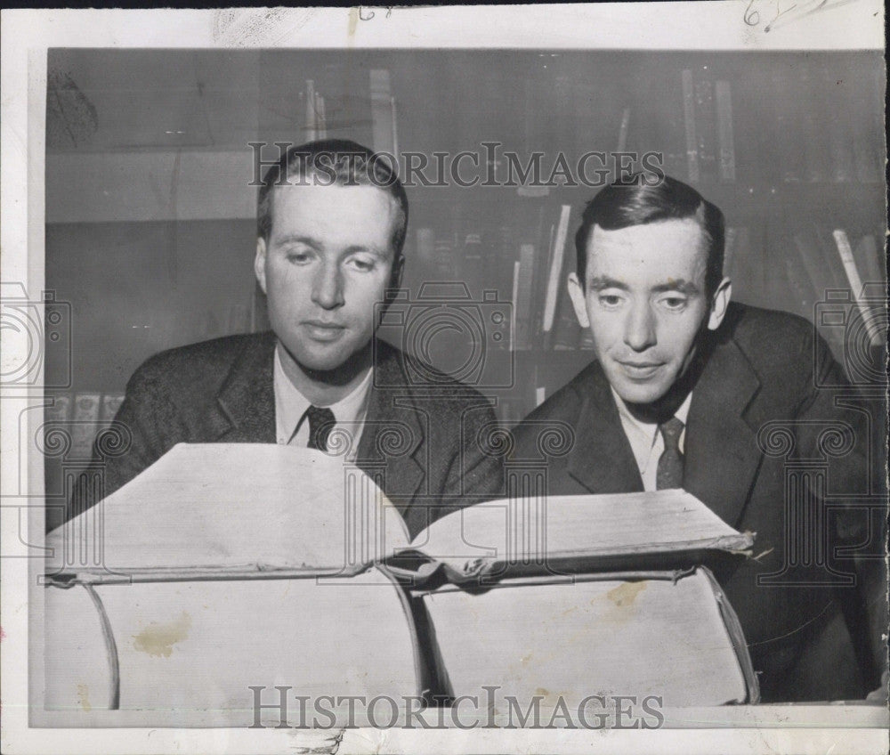 1957 Press Photo Hank Bloomgarden, James E. Snodgrass &quot;Twenty One&quot; Contestants - Historic Images