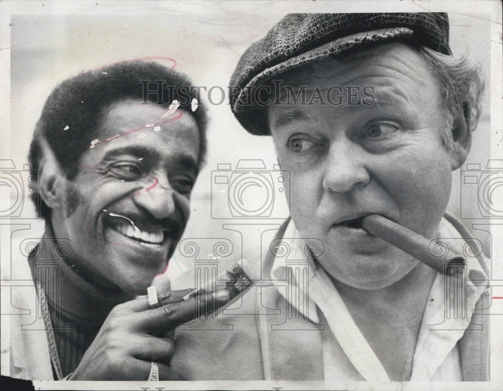 1972 Press Photo Carroll O&#39;Connor &amp; Sammy Davis Jr &quot;All in the Family&quot; - Historic Images