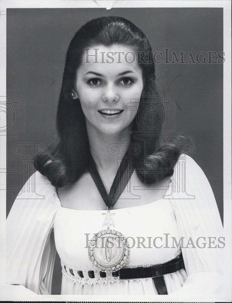 1969 Press Photo Melissa Babish competes in Miss Teenage America Pageant - Historic Images