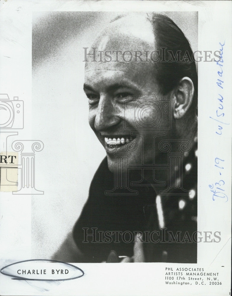 1971 Press Photo Jazz Guitar Legend Charlie Byrd - Historic Images