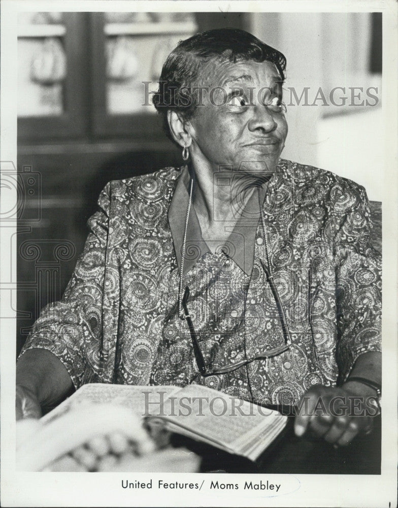 1975 Press Photo Moms Mabley - Historic Images