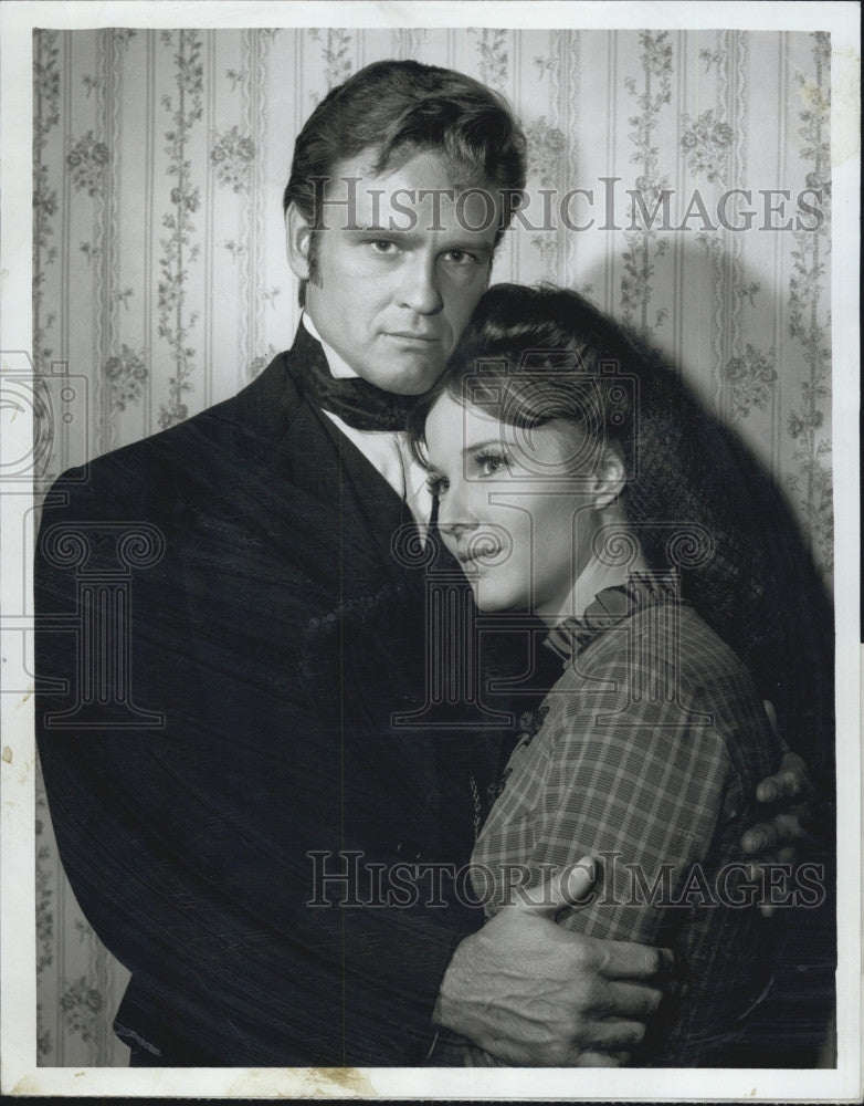 1965 Press Photo Janice Rule and John Ericson &quot;Profiles in Courage&quot; - Historic Images