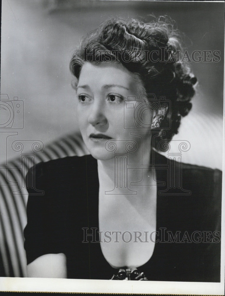 1951 Press Photo Fay Bainter in &quot;Schlitz Playhouse of Stars&quot; - Historic Images