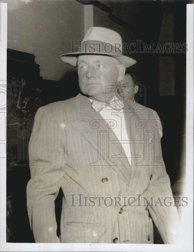 1956 Press Photo Officer John Leo MacDonald, Winthrop Police - Historic Images