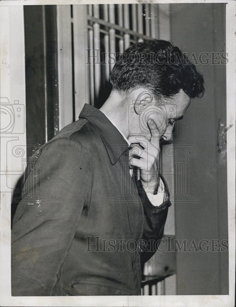 1954 Press Photo Elmer &quot;Trigger&quot; Burke on trial for murder - Historic Images