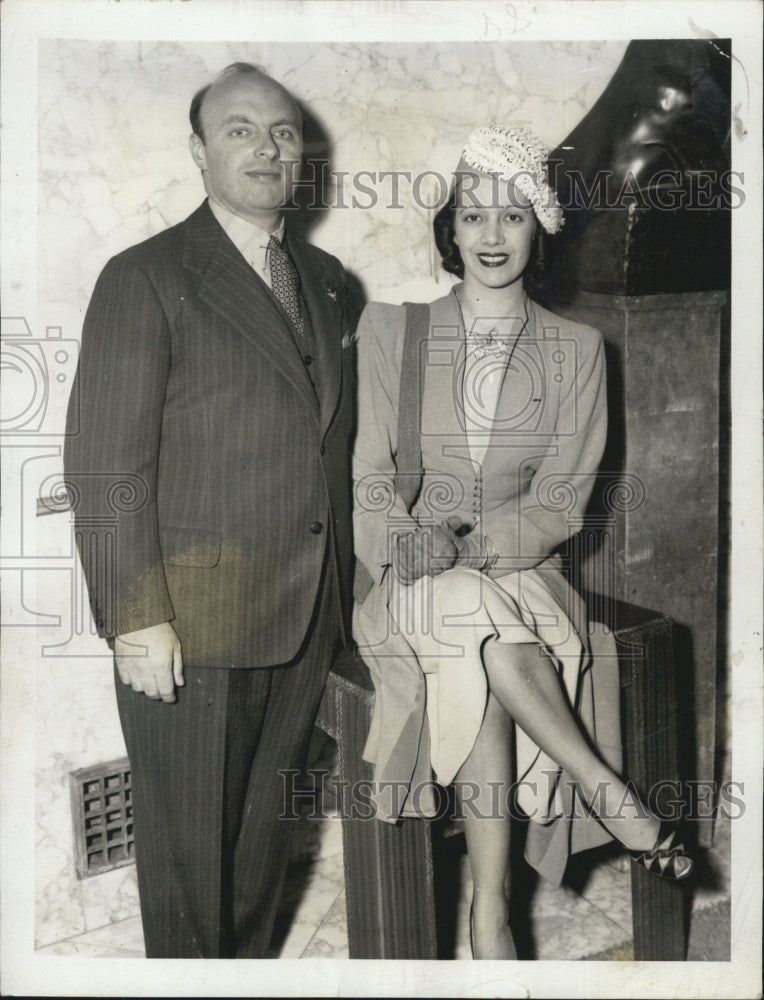 1938 Press Photo Singing star Lily Pons &amp; conductor Andre Kostelanetz - Historic Images