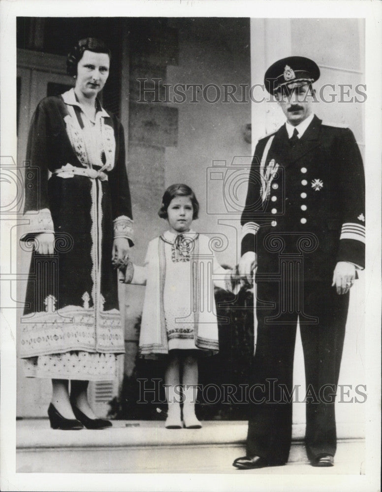 1936 Press Photo King Boris Queen Johanna of Bulgaria With Daughter Maria Louisa - Historic Images