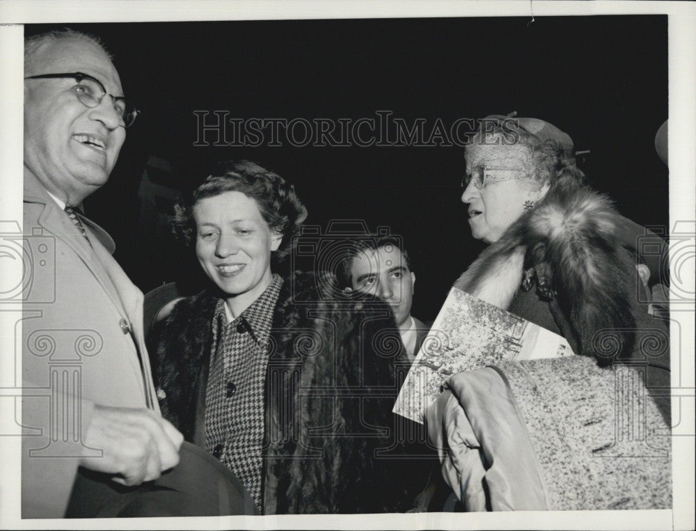 1955 Press Photo Mrs Adele Rickett Accused Spy Released From Communist China - Historic Images