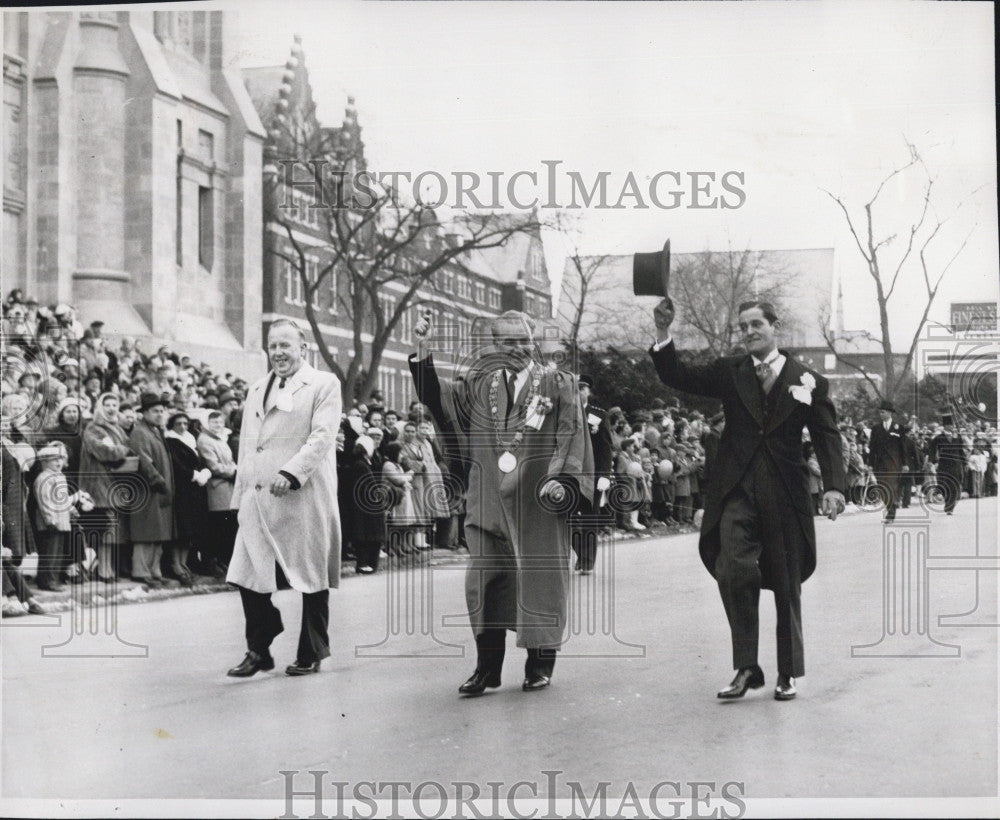 1958 Press Photo Fall River Saint Patricks Day Parade James Carroll - Historic Images