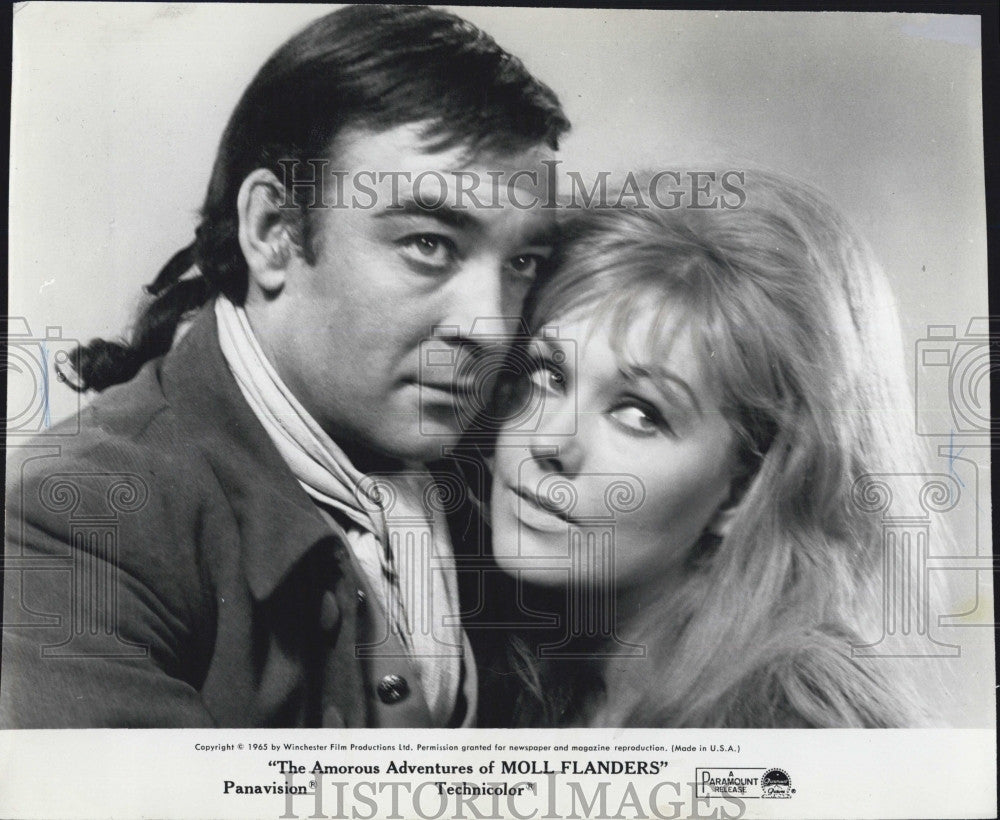 1965 Press Photo Actor Richard Johnson in The Amorous Adventures of Moll - Historic Images