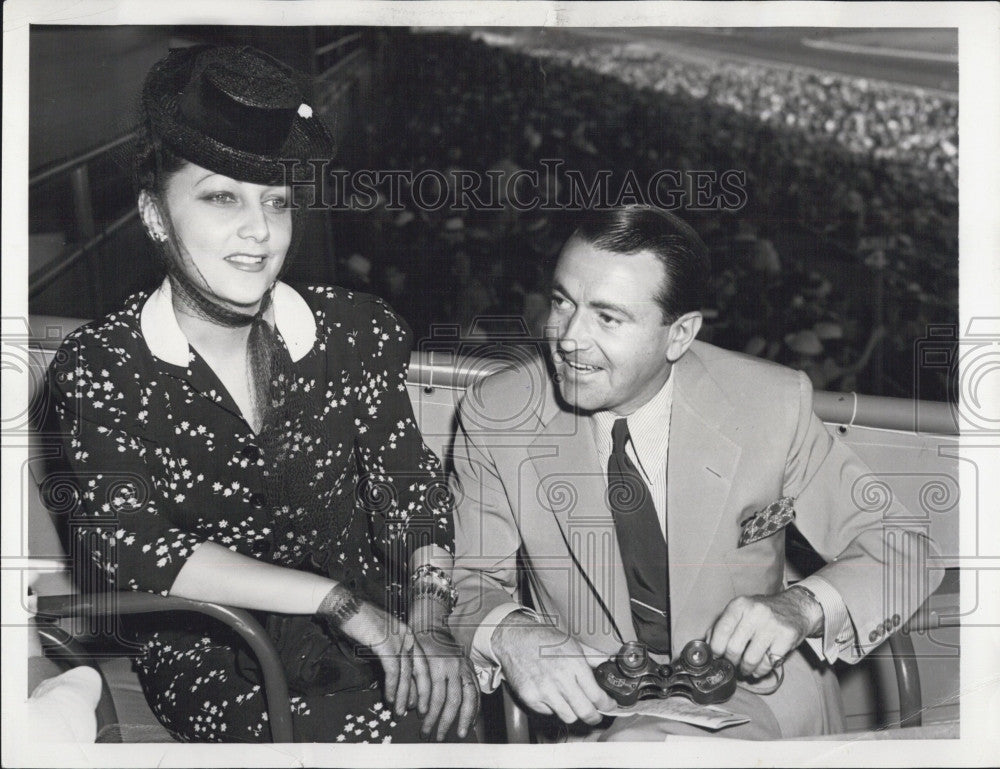 1939 Press Photo Richard Barthelmess & Mrs Jack Warner - Historic Images