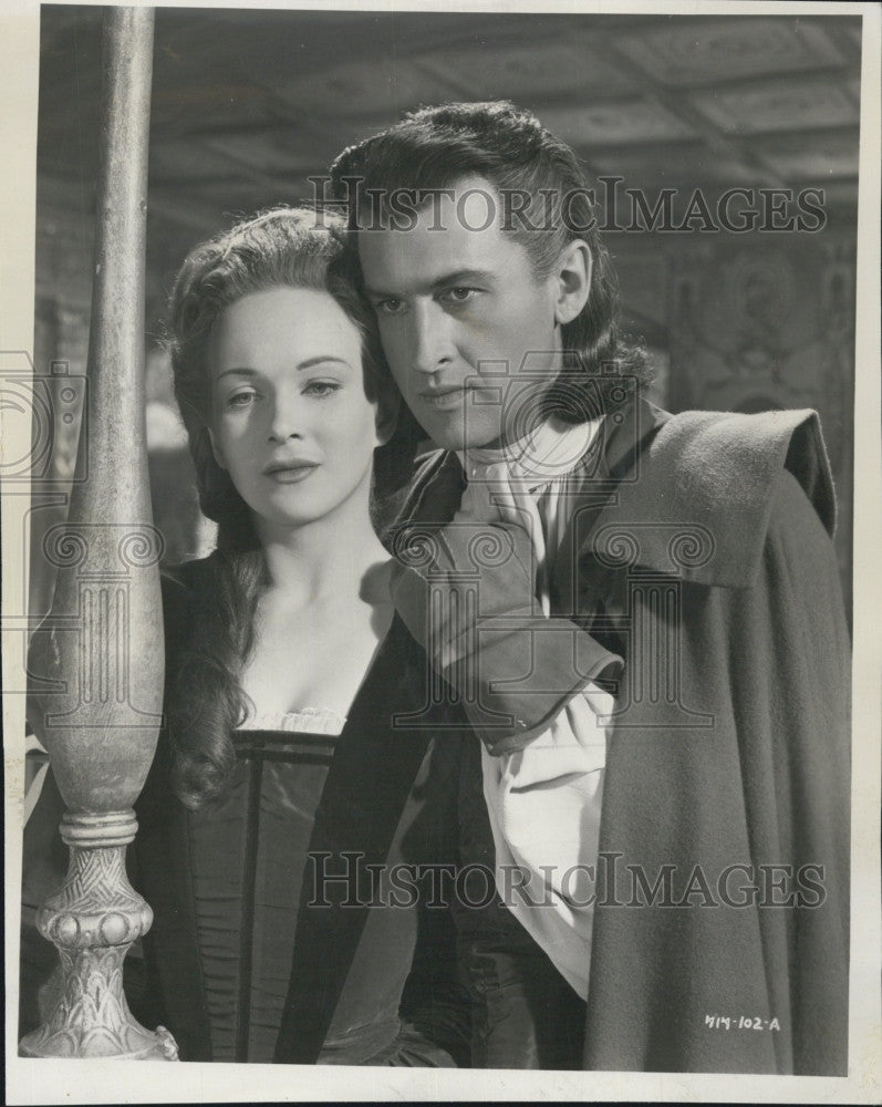 1949 Press Photo Actress Joan Greenwood, Stewart Granger in &quot;Sarabond&quot; Film - Historic Images