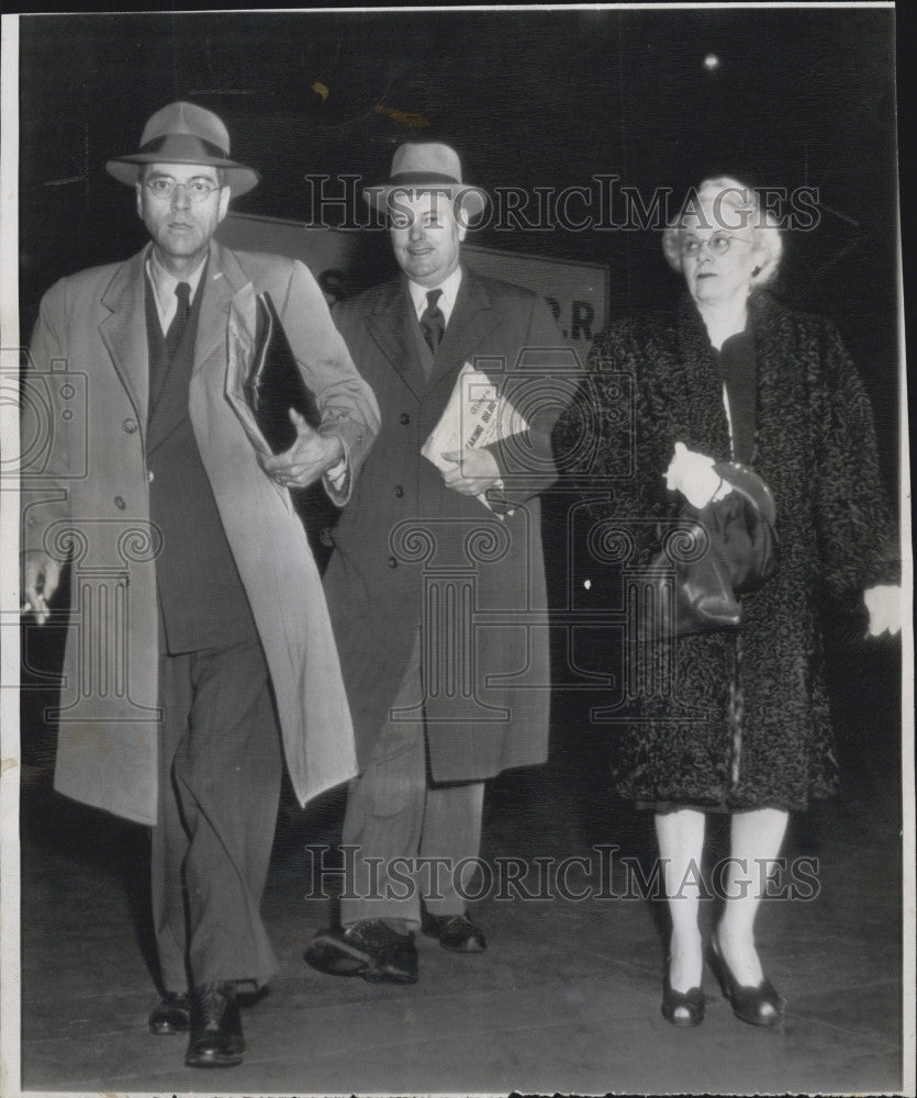 1946 Press Photo Edward P Terry &amp; wife &amp; Harold Lane - Historic Images